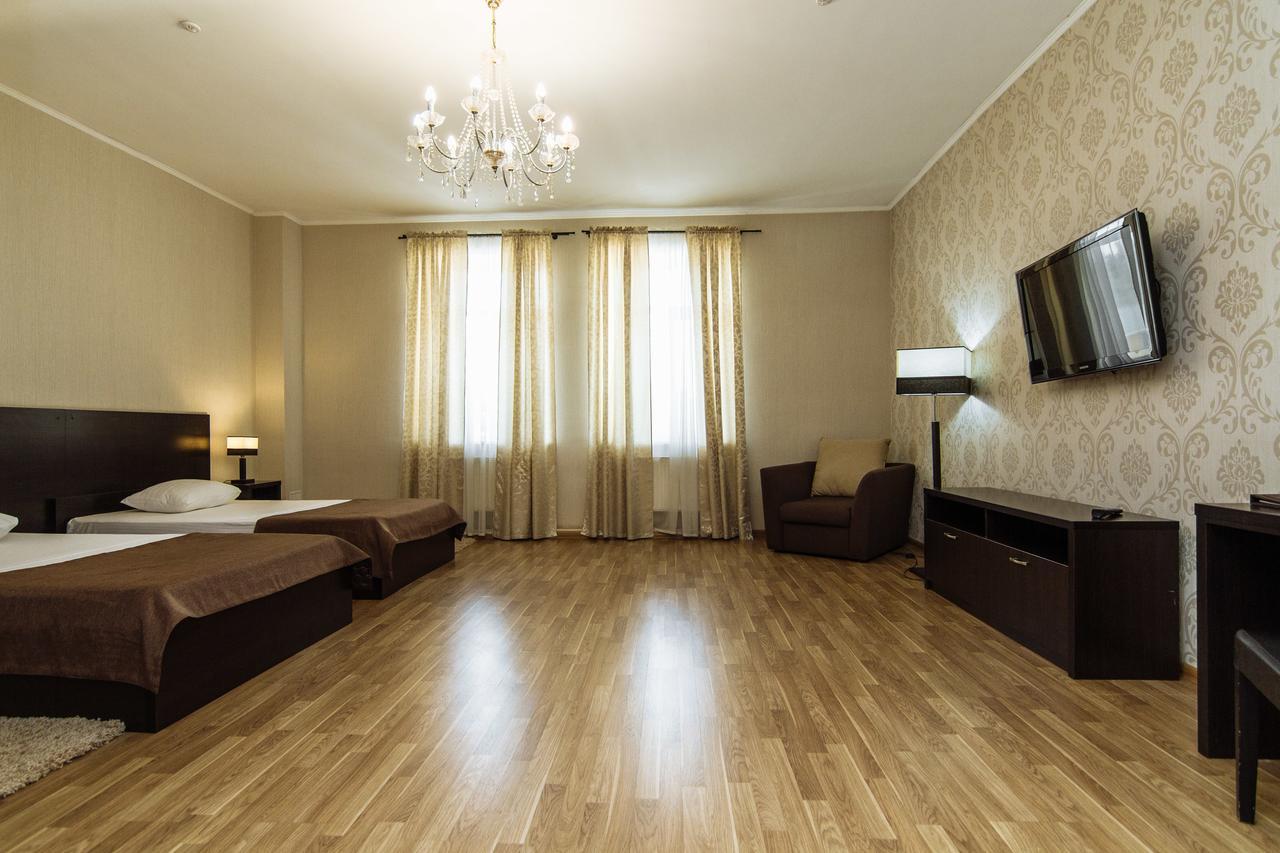 Hotel Verhovina Kiev Luaran gambar